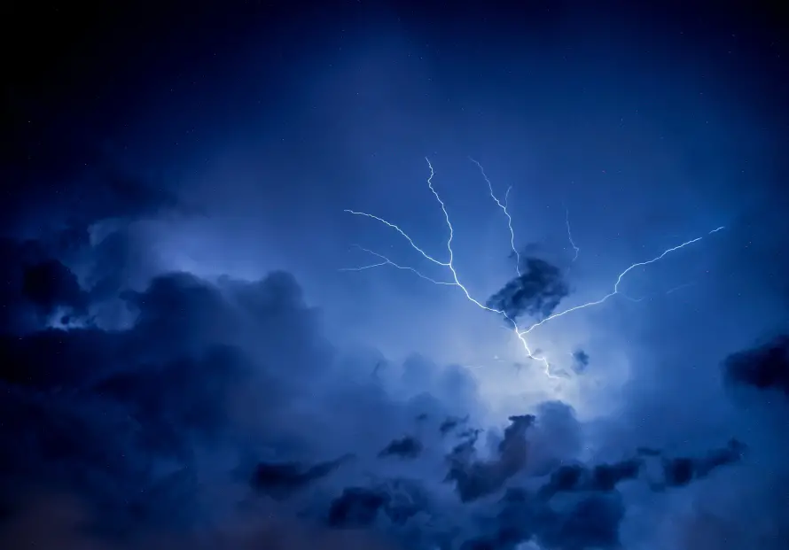 4k天空壁纸 - 雷电 - 电脑壁纸 - wallpaper「哲风壁纸」
