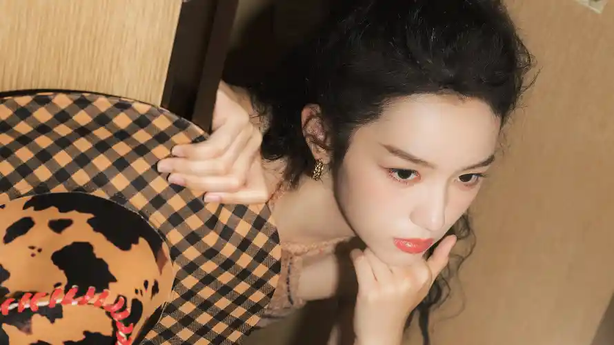 4k周也壁纸 - 女明星 - 电脑壁纸 - wallpaper「哲风壁纸」