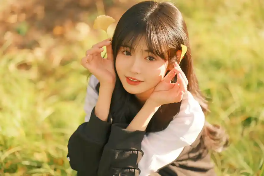 4k少女壁纸 - 清新 - 自然 - 自然草地「哲风壁纸」