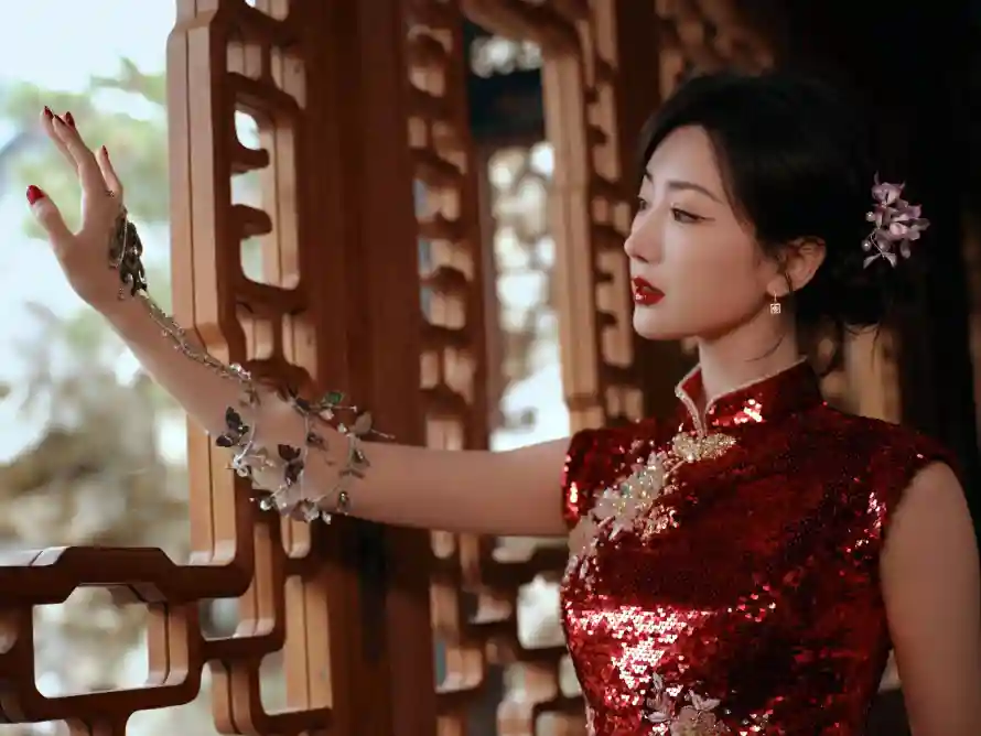 4k春晚壁纸 - 毛晓彤 - 古典美人 - 红衣旗袍「哲风壁纸」 4k春晚壁纸 - 毛晓彤 - 古典美人 - 红衣旗袍「哲风壁纸」