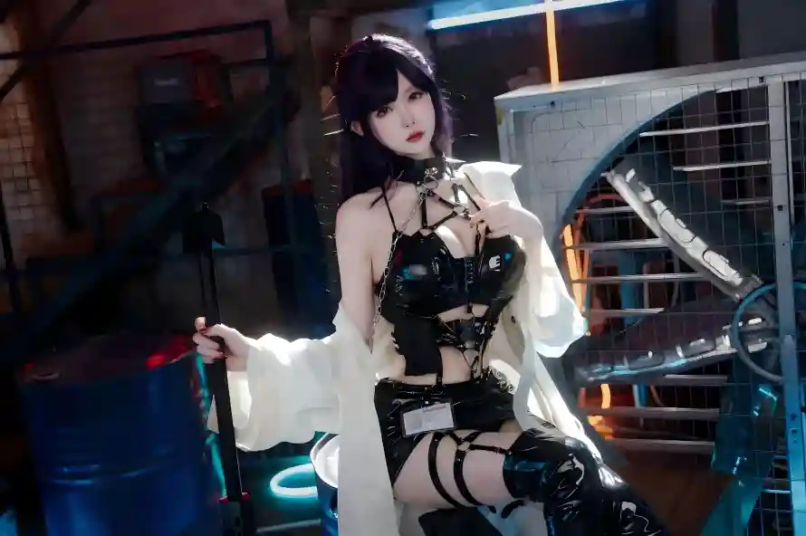 4k美女壁纸 - 二次元 - 个性装扮 - 时尚穿搭「哲风壁纸」