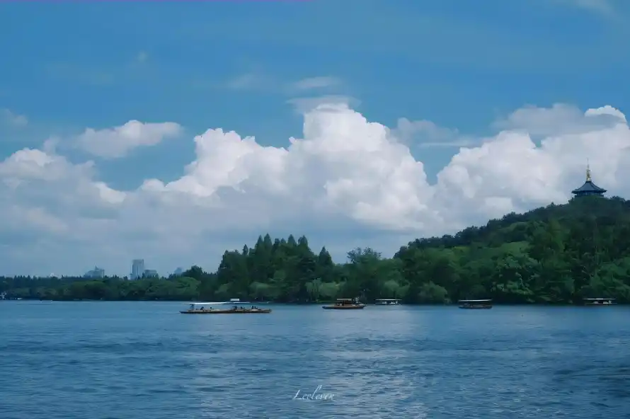 5k晴天壁纸-蓝调和美景-免费下载「哲风壁纸」
