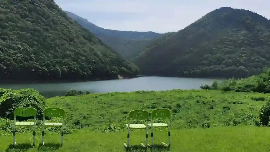 3k山水壁纸-踏青与湖畔-壁纸分享「哲风壁纸」