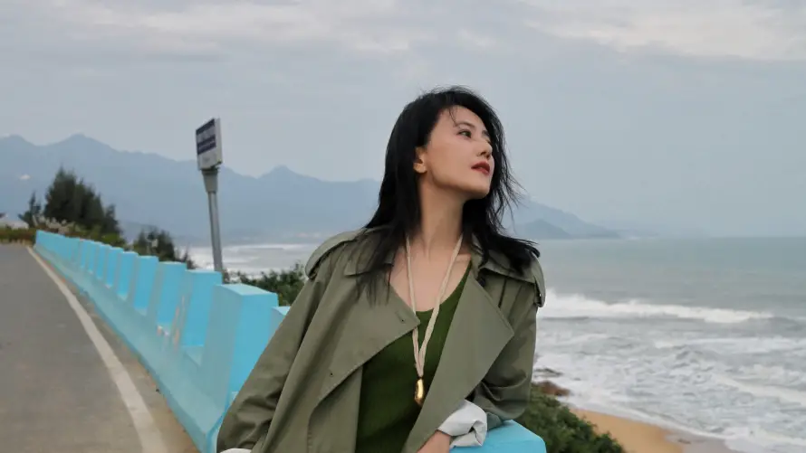 4k女神壁纸-女明星与户外-海边公路壁纸分享「哲风壁纸」