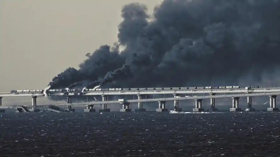 4k大桥壁纸-浓烟景象与烟-海上大桥壁纸分享「哲风壁纸」