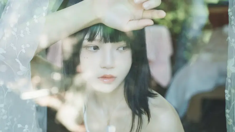 4k清新壁纸 - 美女 - 背景 - 长发「哲风壁纸」