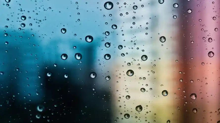 8k下雨壁纸-窗外雨景壁纸和雨幕-免费下载「哲风壁纸」