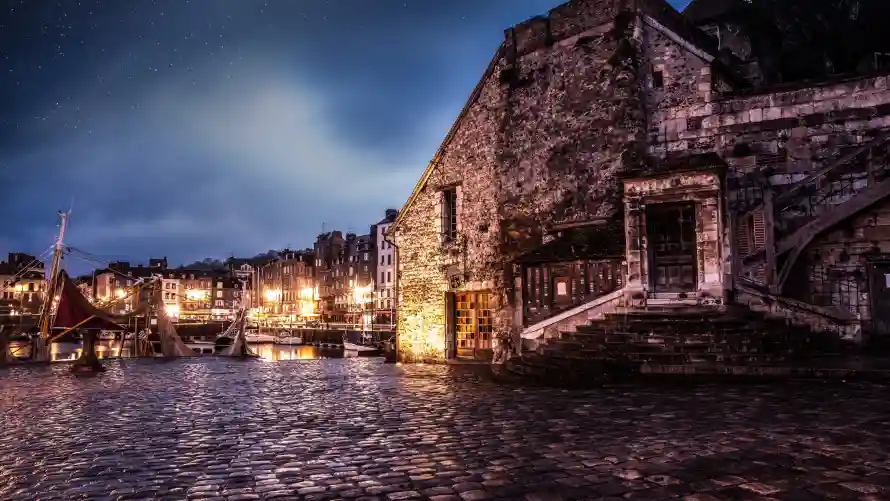 4k夜景壁纸-夜景光影与建筑-建筑夜景壁纸推荐「哲风壁纸」