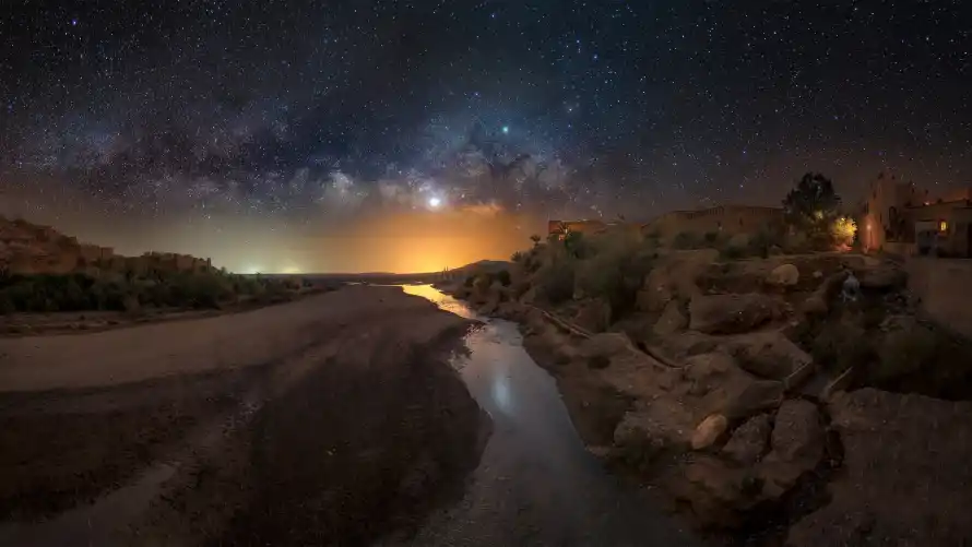 4k夜空壁纸-宁静夜晚壁纸和岩石-璀璨星空热门的壁纸「哲风壁纸」