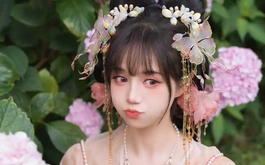4k写真壁纸 - 汉服 - 绿植 - 美女「哲风壁纸」