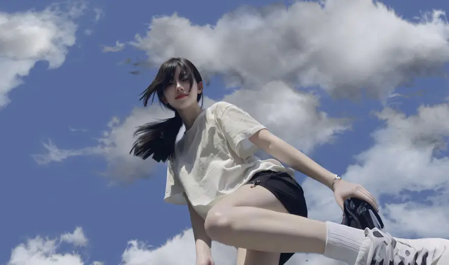 4k户外壁纸-活力少女 - 清新-真人美女壁纸分享「哲风壁纸」