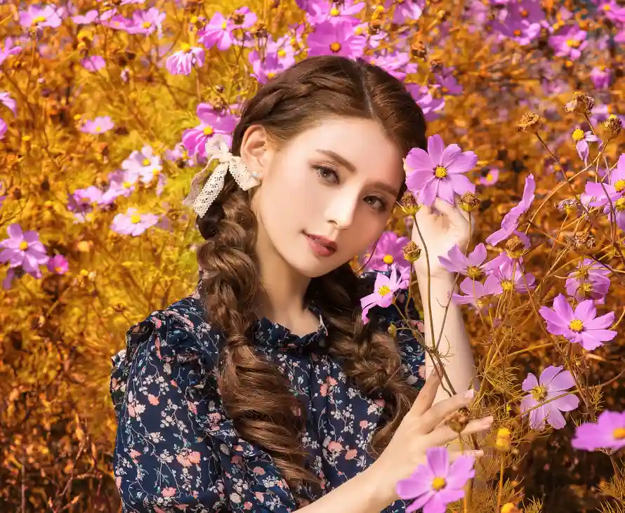 3k国外壁纸-碎花裙和美女-粉色花朵壁纸推荐「哲风壁纸」