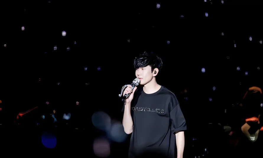 4k星空壁纸 - 舞台 - 林俊杰 - 演唱会「哲风壁纸」