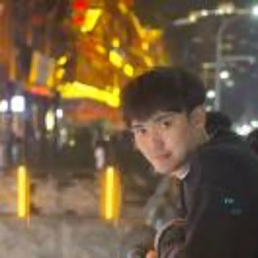 Mr.Lzy的头像