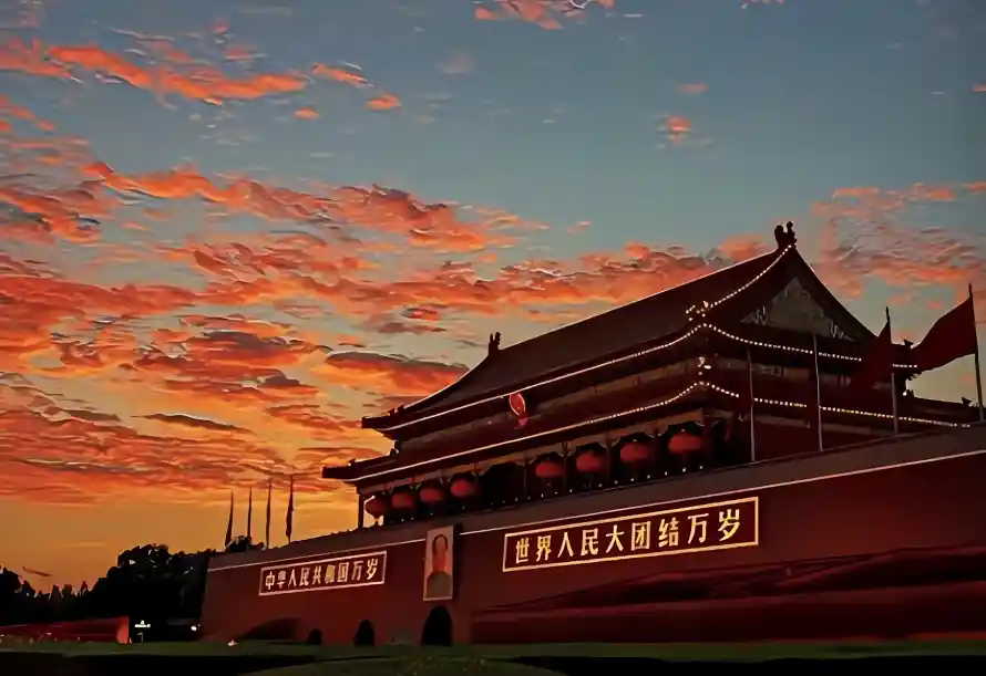 2k城楼壁纸-天安门与晚霞-红色天空热门的壁纸「哲风壁纸」