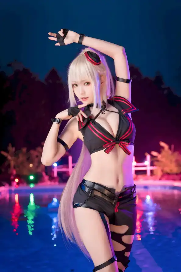 4k夜景壁纸 - 泳池 - 美女 - cos「哲风壁纸」