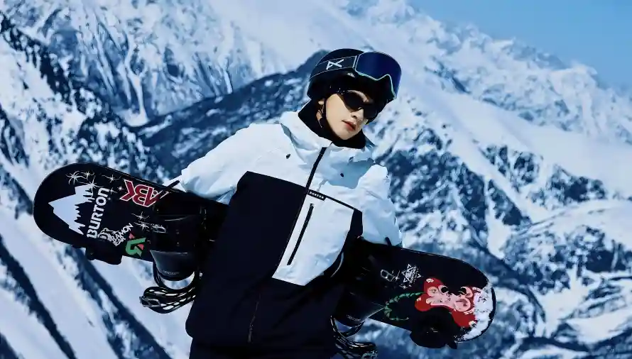 4k林一壁纸 - 滑雪 - 雪山 - 护目镜「哲风壁纸」
