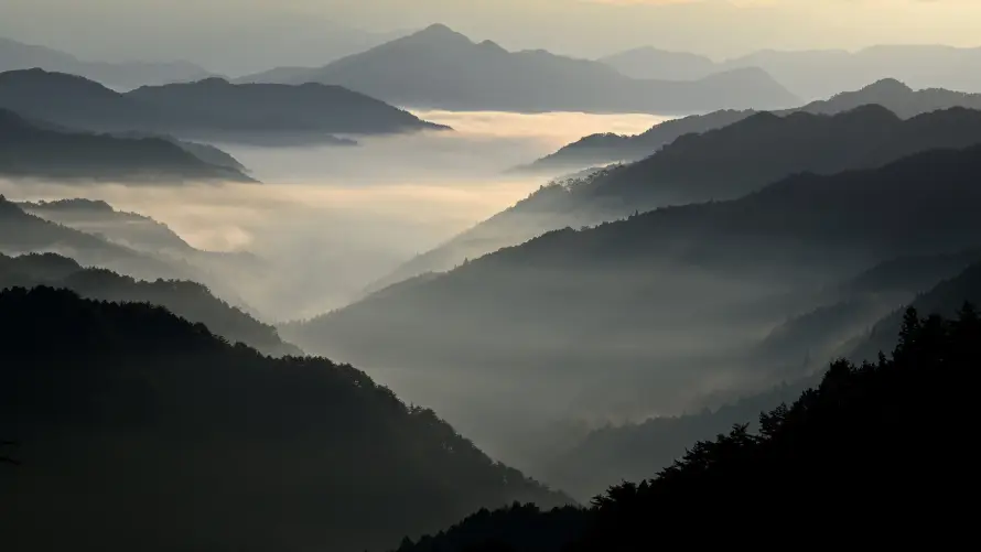 4k云海壁纸 - 山峦 - 晨起 - 清晨「哲风壁纸」