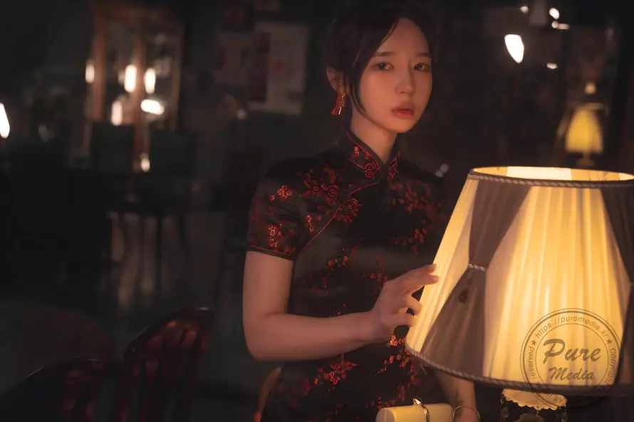 4k优雅壁纸 - 台灯 - 国风 - 女性「哲风壁纸」