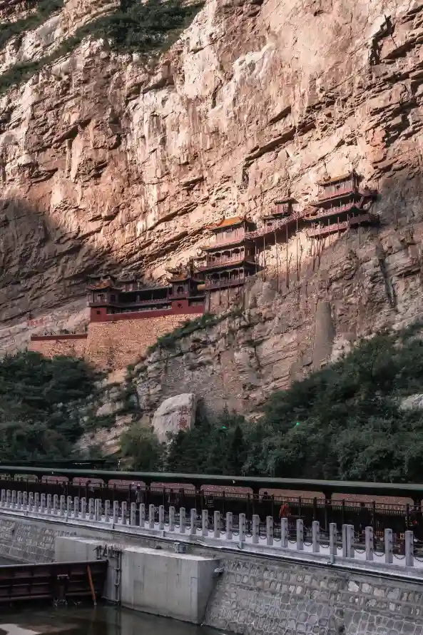 4k古寺壁纸 - 大同 - 山崖 - 山西「哲风壁纸」