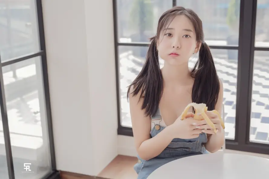 4k写真壁纸 - 可爱 - 室内 - 少女「哲风壁纸」
