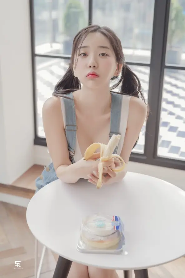 4k写真壁纸 - 可爱 - 室内 - 少女「哲风壁纸」