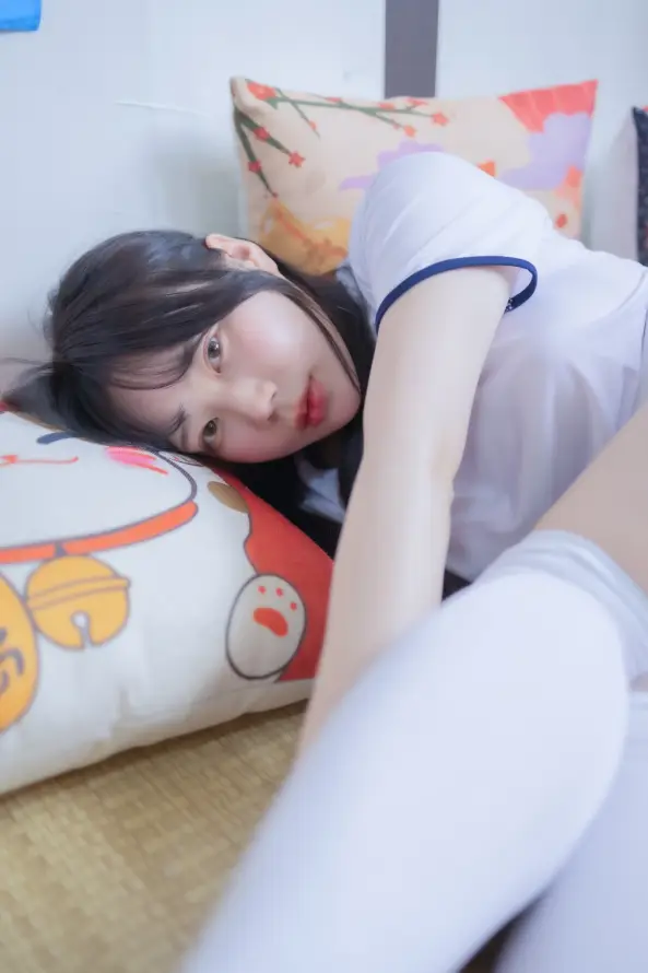 4k休闲壁纸 - 卧室 - 女生 - 居家「哲风壁纸」