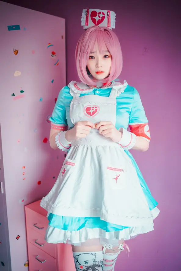 4k护士帽壁纸 - 过膝袜 - 可爱少女 - 爱心图案「哲风壁纸」