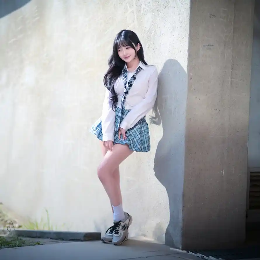 4k墙面壁纸 - 少女 - 户外 - 甜美「哲风壁纸」