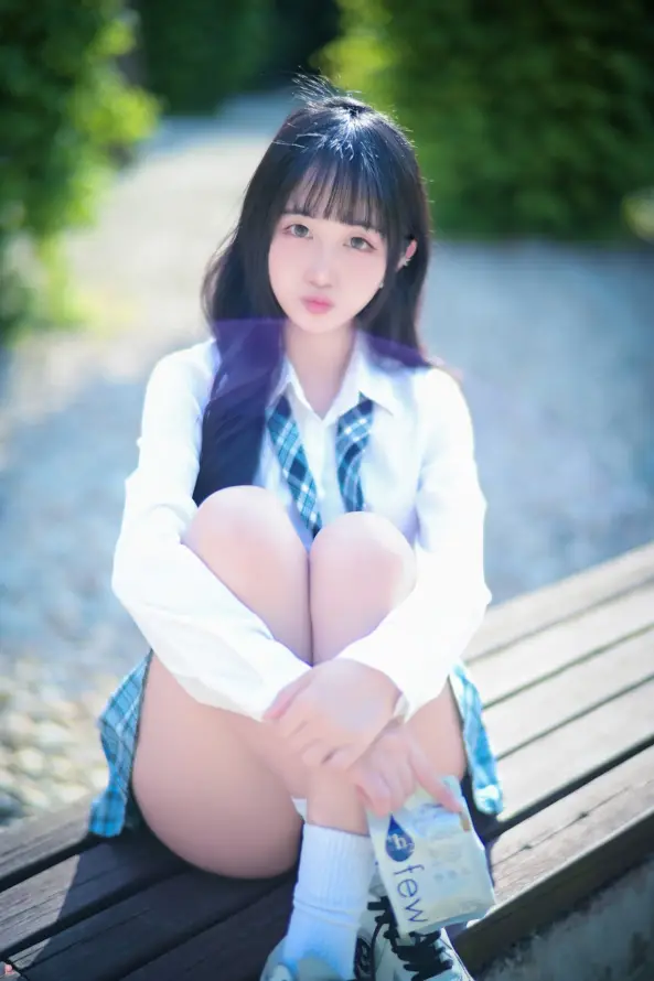 4k少女壁纸 - 户外 - 日系 - 白袜「哲风壁纸」