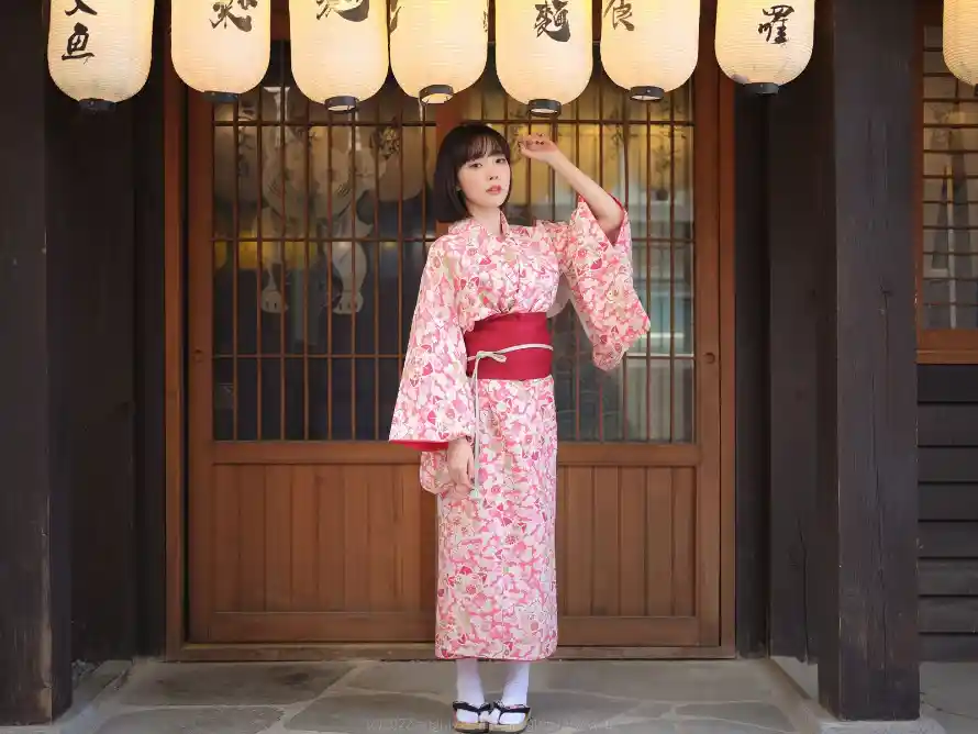 2k写真壁纸-日式门 - 和服-传统服饰免费下载「哲风壁纸」