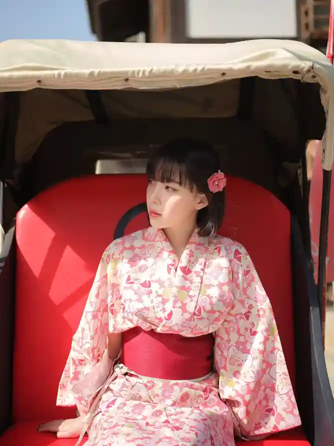 4k写真壁纸 - 和服 - 坐姿 - 户外「哲风壁纸」
