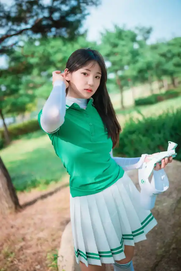 4k休闲壁纸 - 公园 - 女孩 - 户外「哲风壁纸」