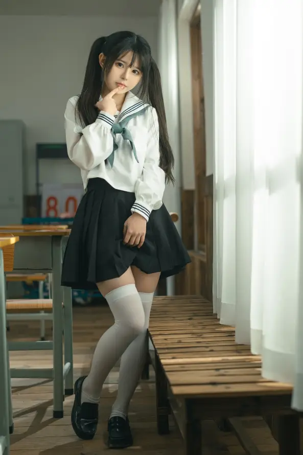 4k制服壁纸 - 学生 - 室内 - 少女「哲风壁纸」