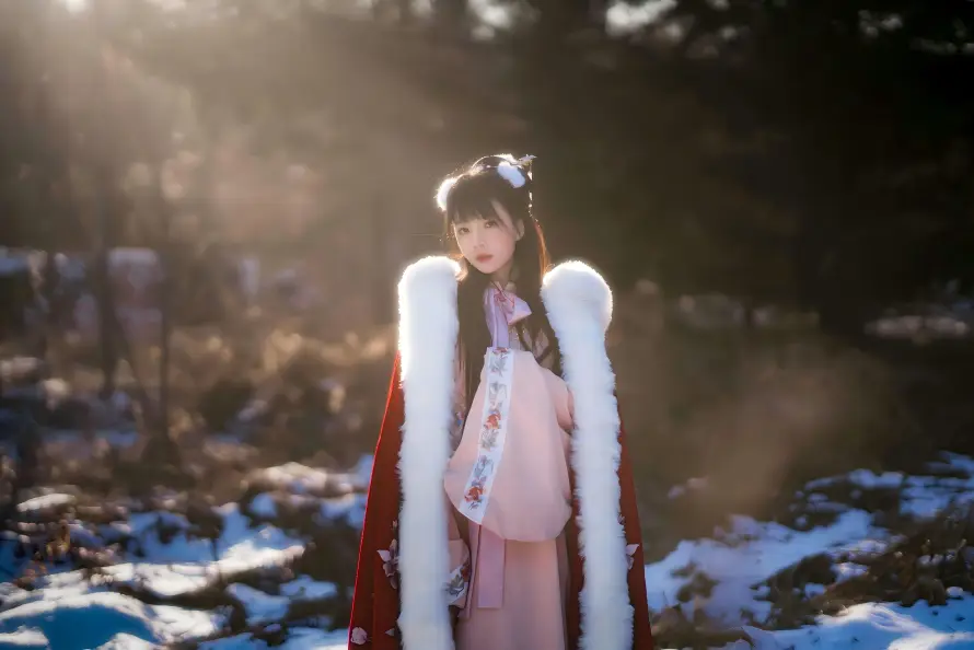 8k冬日壁纸-古风少女 - 古装-粉色汉服壁纸分享「哲风壁纸」