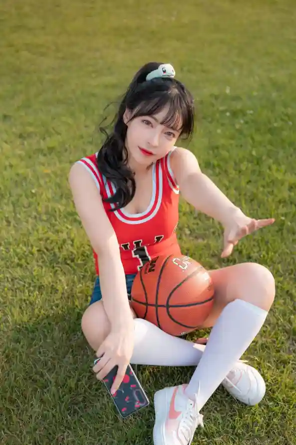 4k女孩壁纸 - 手机 - 活力 - 篮球「哲风壁纸」
