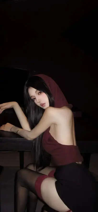 4k吊带壁纸 - 御姐 - 性感 - 美女「哲风壁纸」
