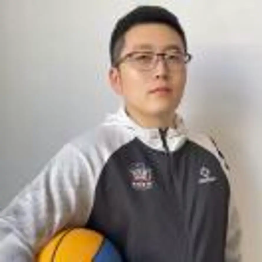 A🏀曦彤体育🏸徐校长的头像