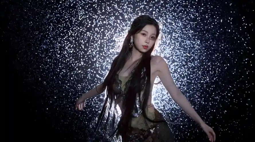 4k亮片壁纸 - 明星 - 暗调 - 美女「哲风壁纸」
