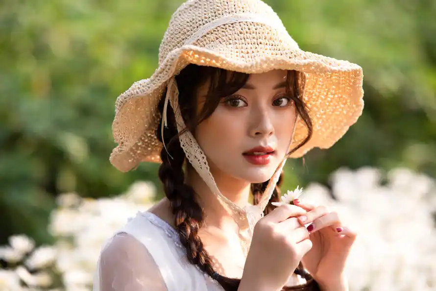 4k夏日壁纸 - 户外 - 红唇 - 绿植「哲风壁纸」 4k夏日壁纸 - 户外 - 红唇 - 绿植「哲风壁纸」