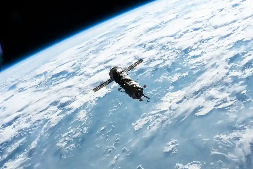 6k云层壁纸-外太空壁纸和卫星-NASA壁纸推荐「哲风壁纸」
