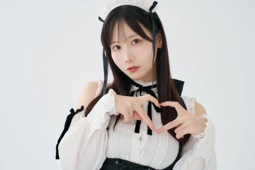4k少女壁纸-女仆装 - 比心-女仆头饰免费下载「哲风壁纸」