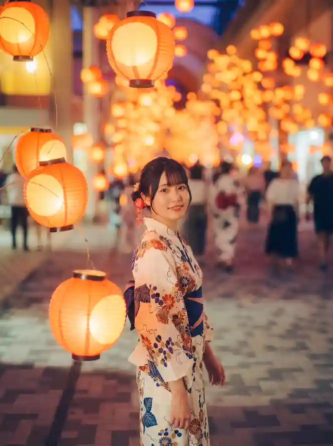 4k人像壁纸 - 和服 - 夜晚 - 少女「哲风壁纸」