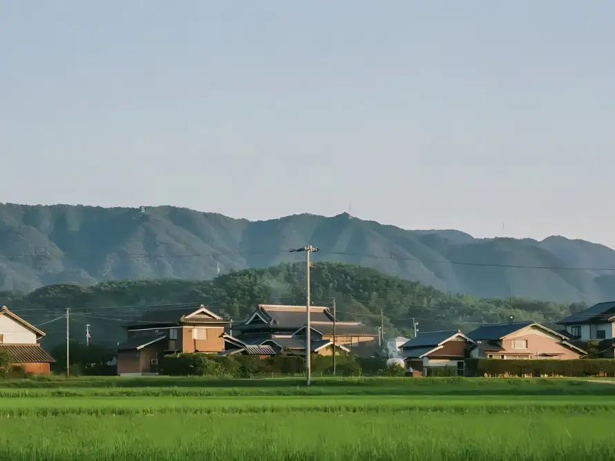 4k乡村壁纸 - 山脉 - 晴天 - 村落「哲风壁纸」