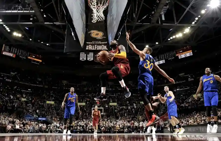 4k篮球壁纸 - 赛场 - NBA - 勇士队「哲风壁纸」