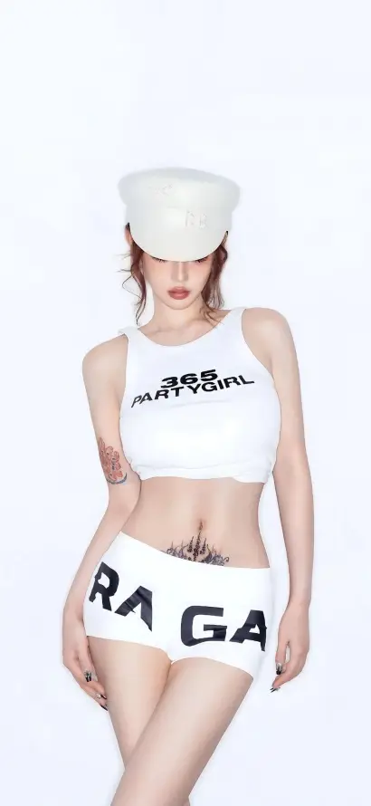 4k时尚壁纸 - 简约 - 纹身 - 美女「哲风壁纸」