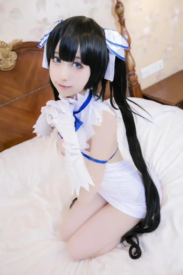 4k黑发壁纸 - 少女 - 白裙 - 室内「哲风壁纸」