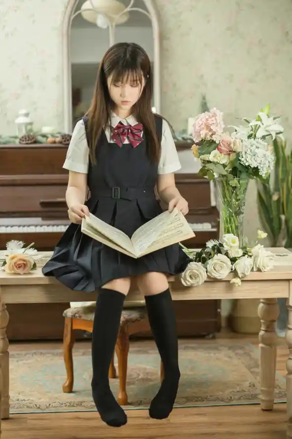 4kjk壁纸 - 室内 - 少女 - 清纯「哲风壁纸」