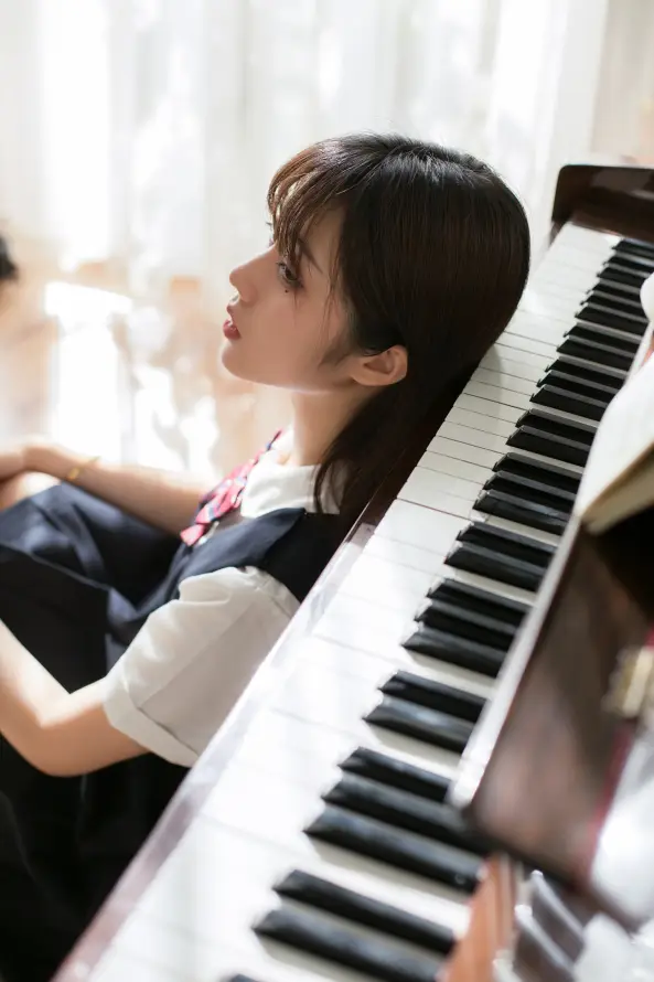 4kjk壁纸 - 侧脸 - 制服 - 学生「哲风壁纸」