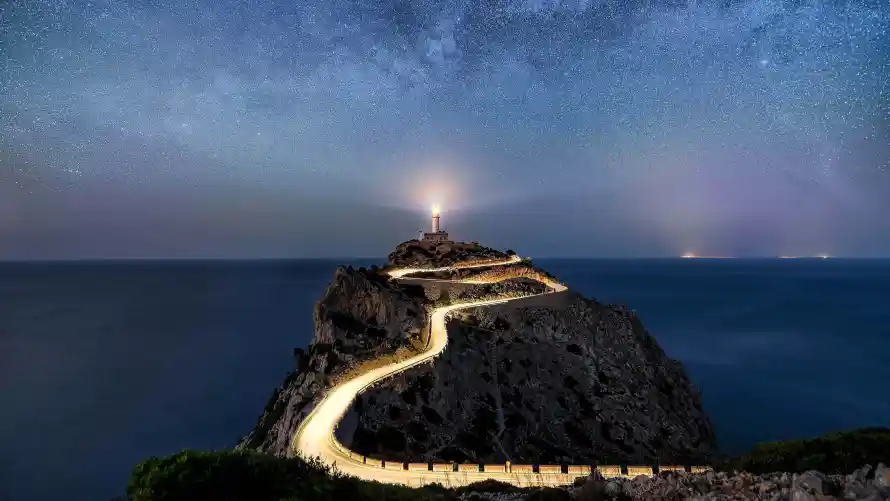 4k公路壁纸-西班牙和夜晚-马略卡岛热门的壁纸「哲风壁纸」